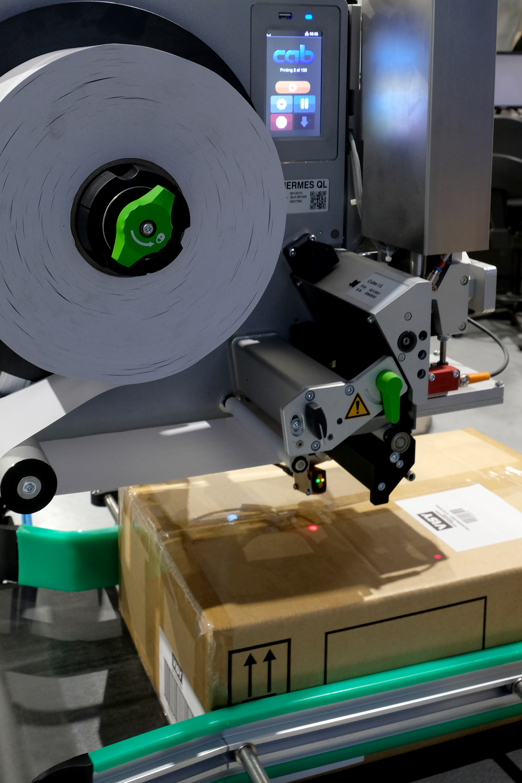 Visy CAB Hermes QL Linerless Labellers with Tamp