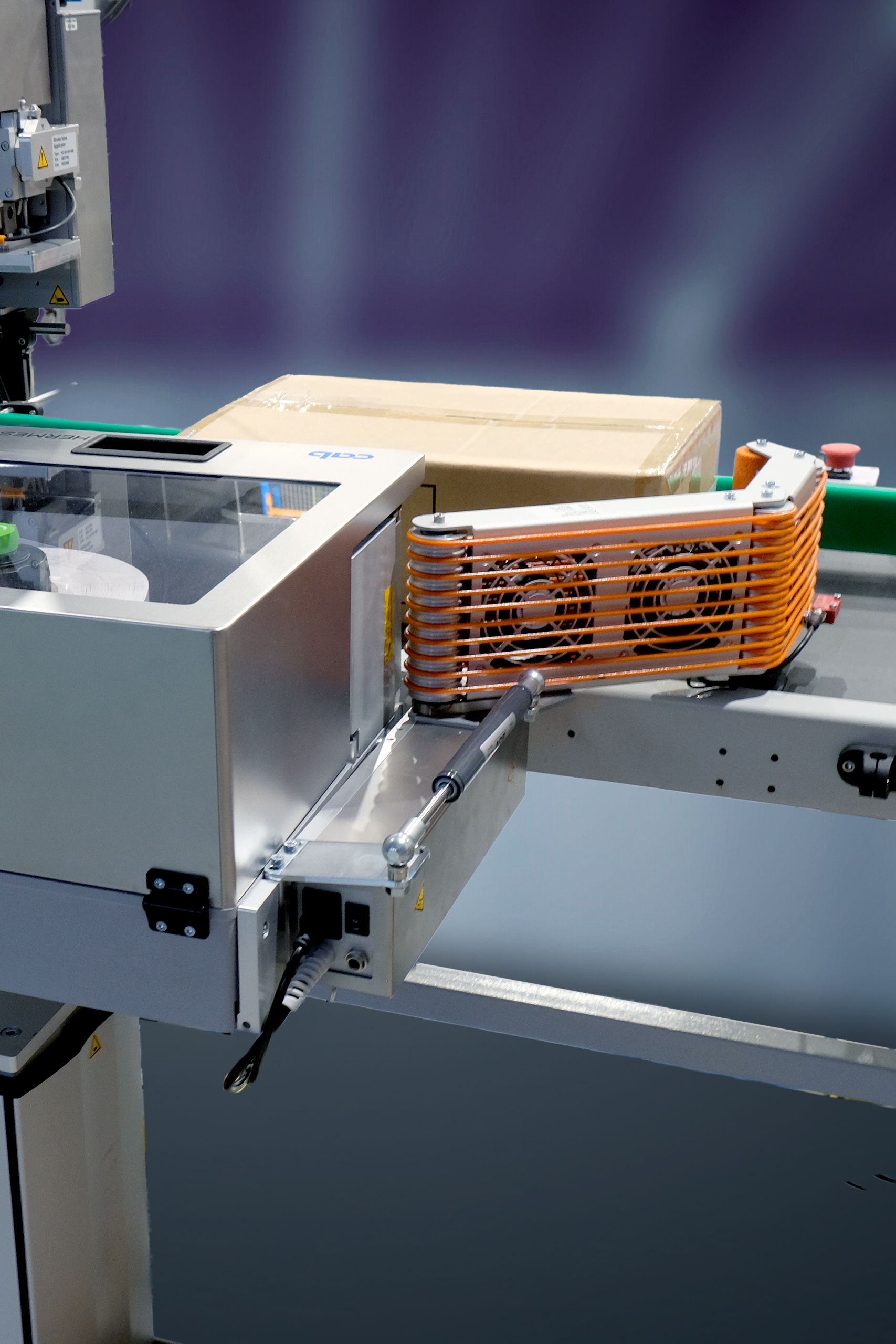 VisyTech_CAB_HermesQL_Linerless_Corner Wrap